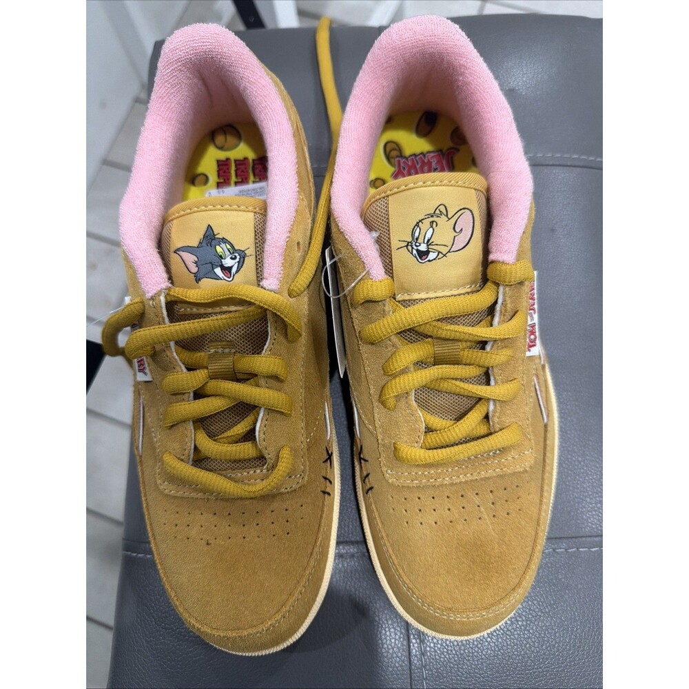 Tom And Jerry Club C Revenge Bold Brass-Quiet Pink Reebok Size 5.5 new  Rare